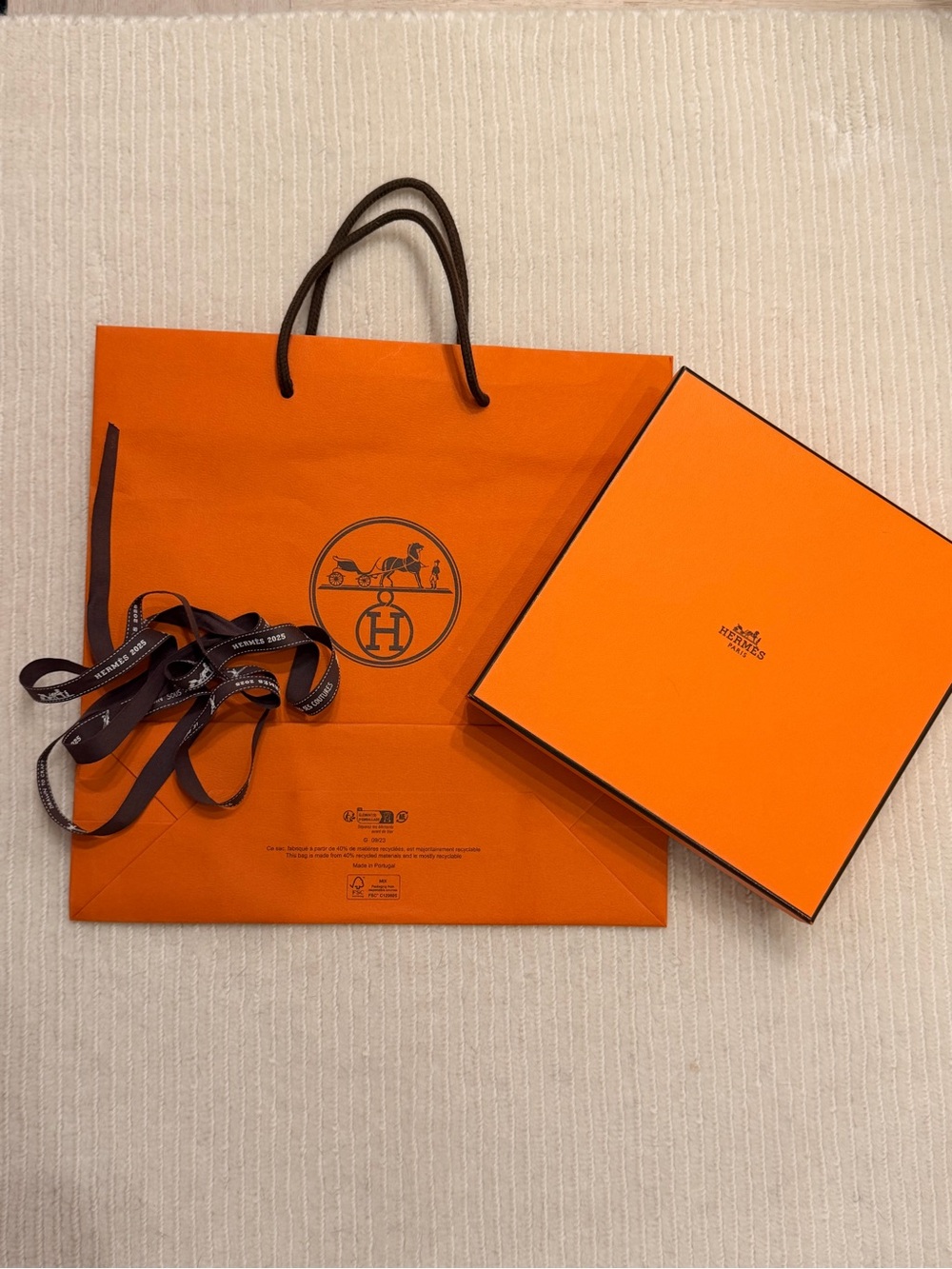 Authentic Hermes Box Set, 2025 Sous Couture Ribbon and  Shopping Bag - Scarf